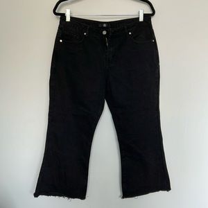 MISSGUIDED Cropped Black Jeans Petite friendly